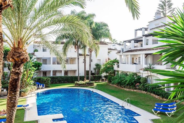 Stylish 2 Bedroom Luxury Apartment in Puerto Banus