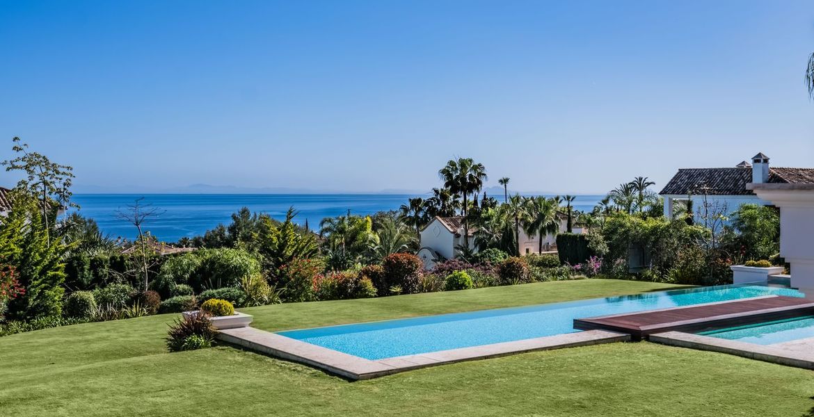 Magnificent Villa in Marbella Golden Mile