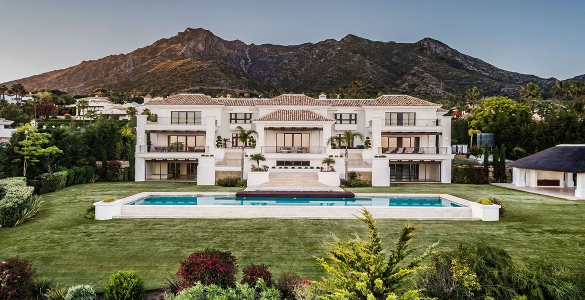 Magnificent Villa in Marbella Golden Mile