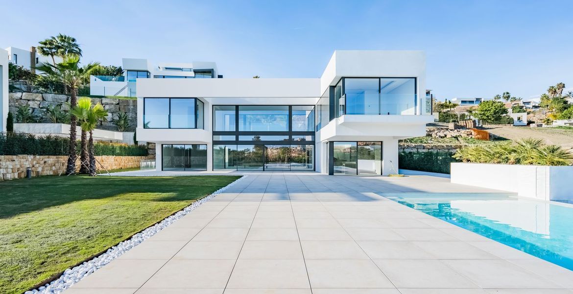 Magnífica villa de lujo de estilo contemporáneo