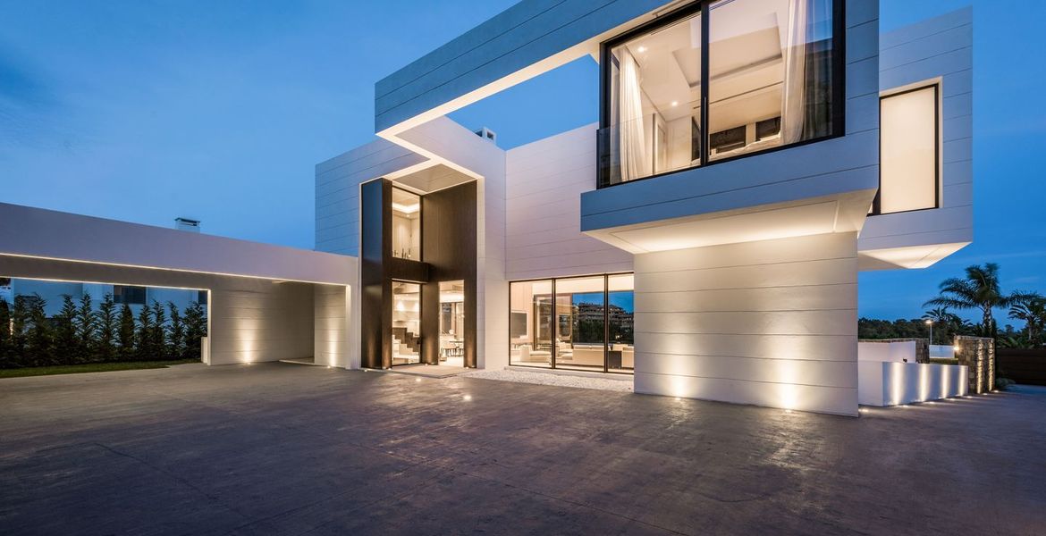 Extraordinary New Modern Property for Sale Marbella