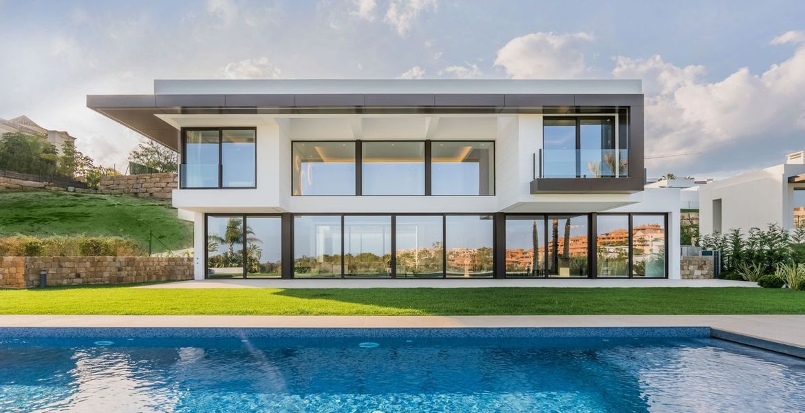 Extraordinary New Modern Property for Sale Marbella