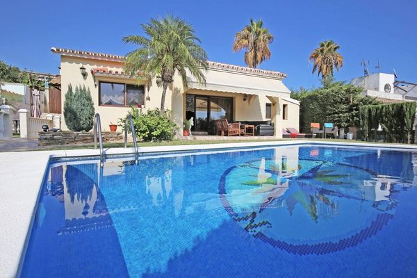 Villa en elviria