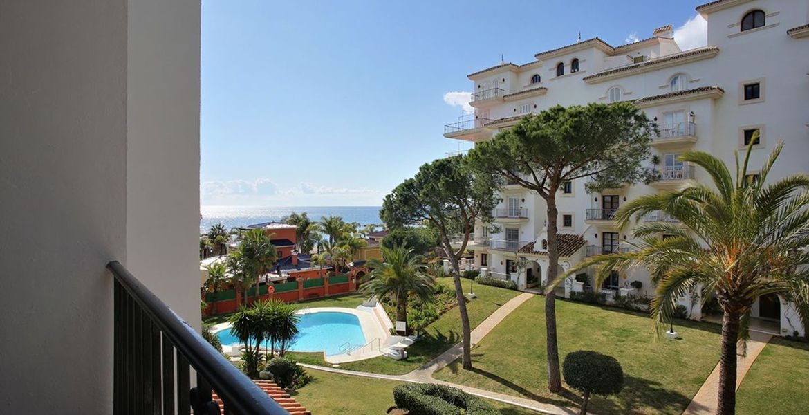 Apartment for Rent in Puerto Banus