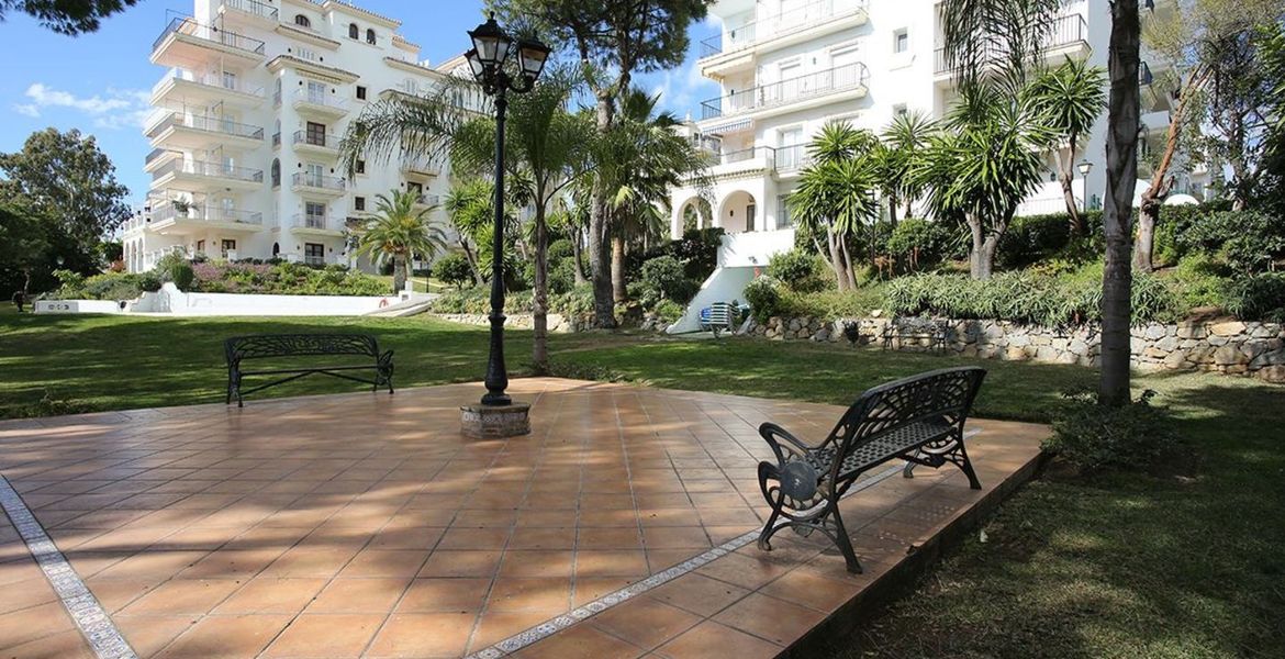 Apartment for Rent in Puerto Banus