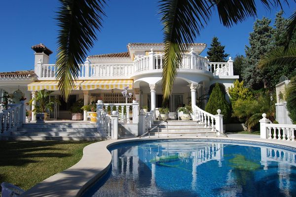 Villa for Sale in Marbesa