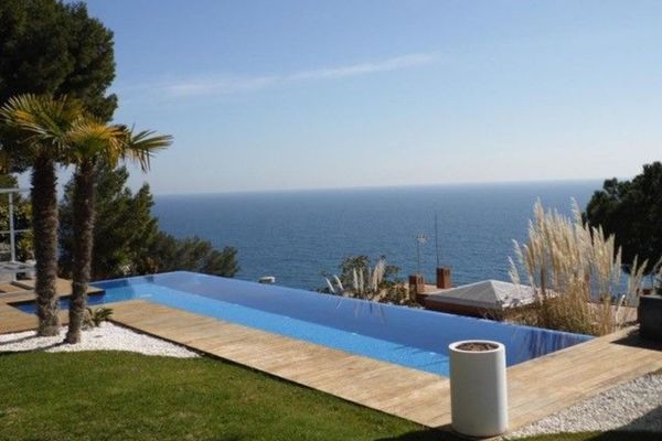 Villa for rent in costa brava