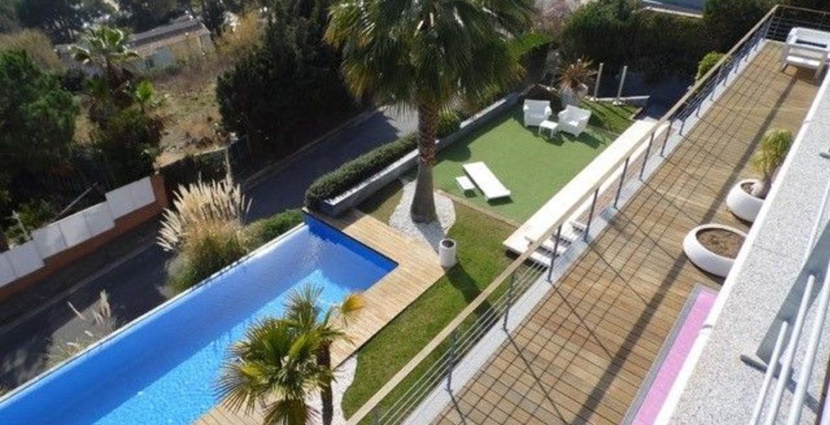 Villa for rent in costa brava