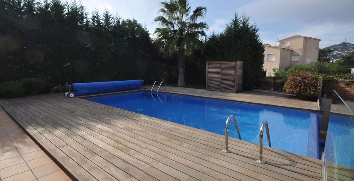 Villa for rent in costa brava