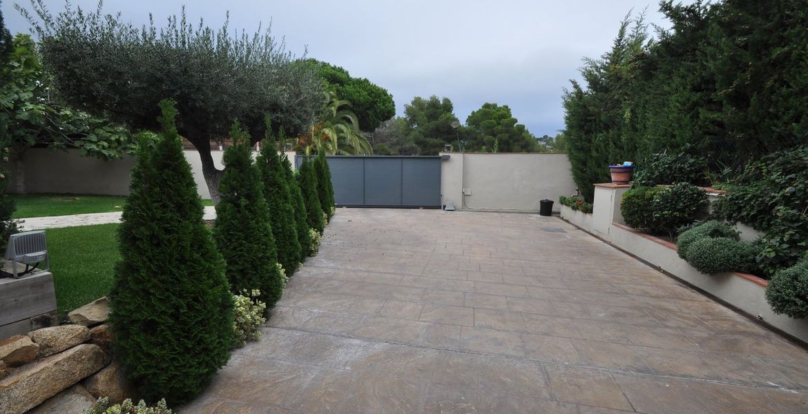 Villa en alquiler en costa brava