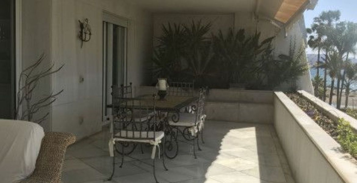 Apartment for sale in Puerto Banus