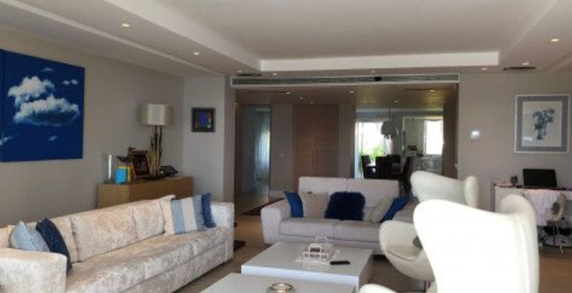 Penthouse for sale in Los Granados