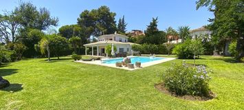 Villa en venta en Estepona