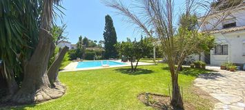 Villa for sale in Estepona