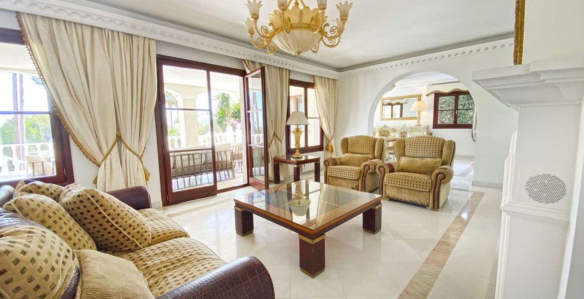 Golden Mile Marbella Villa with panoramic sea views