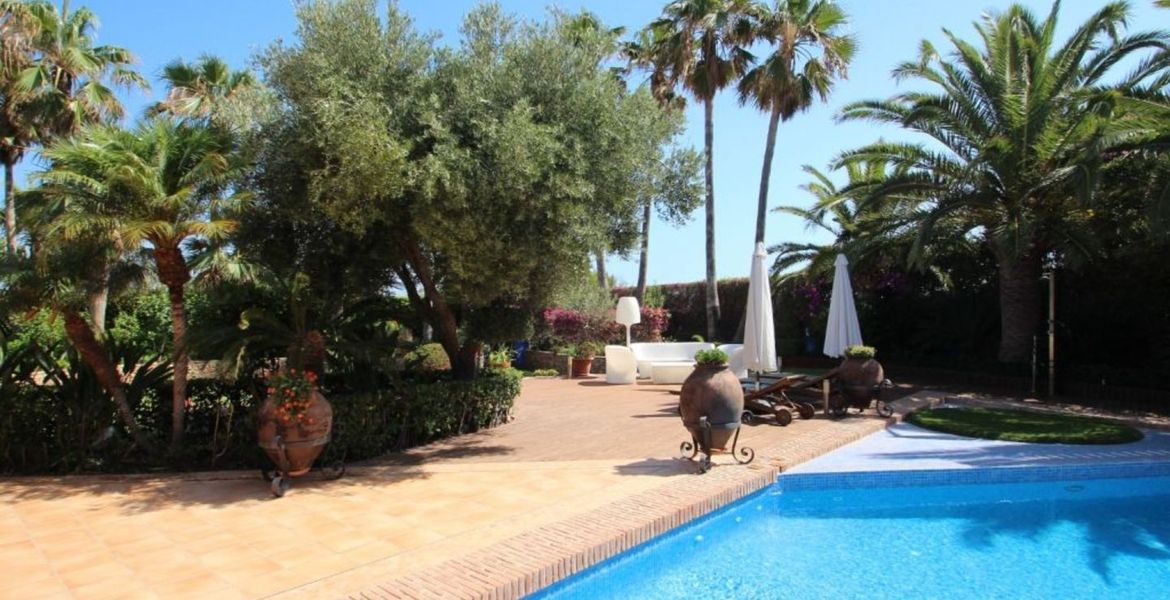 Villa for sale in Torrevieja