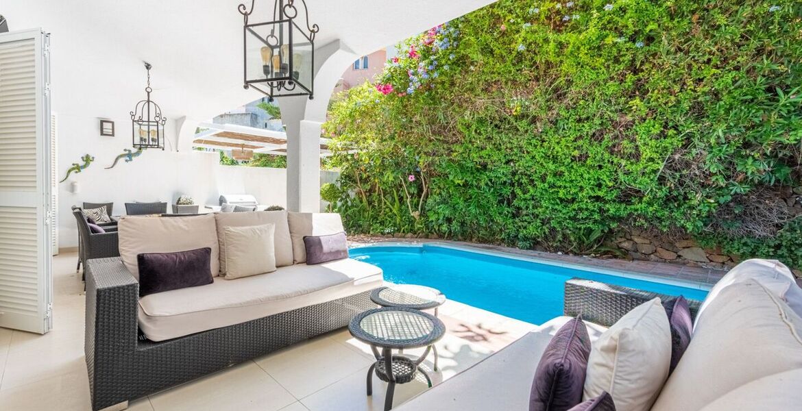  Beachside villa in marbella for sale