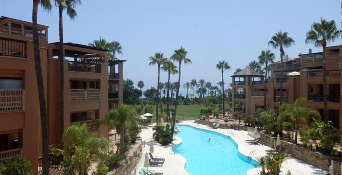 4 bedroom apartment at the beach in Marbella