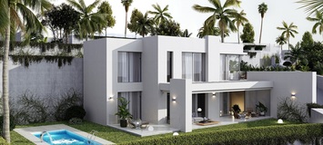 Villa in Mijas with 219 sqm built and 4 bedrooms for sale