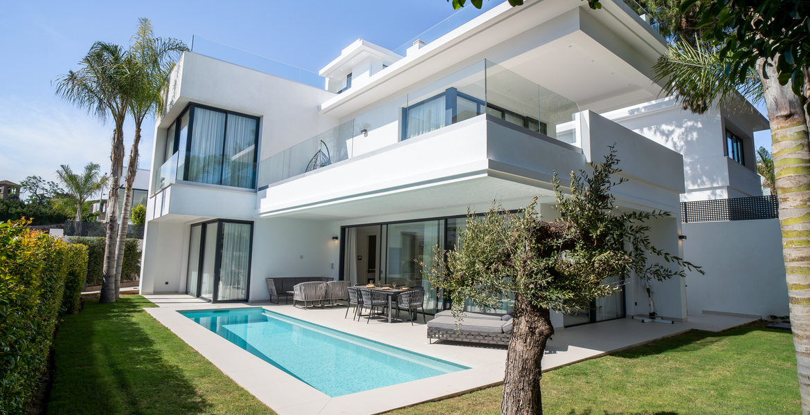 Beautiful villas for sale in Golden Mile Marbella