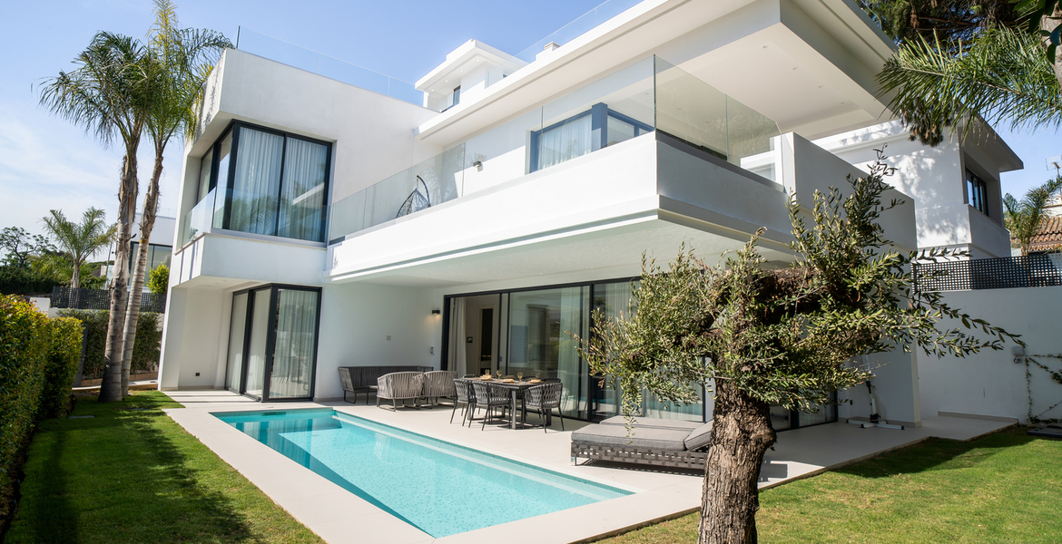 Beautiful villas for sale in Golden Mile Marbella