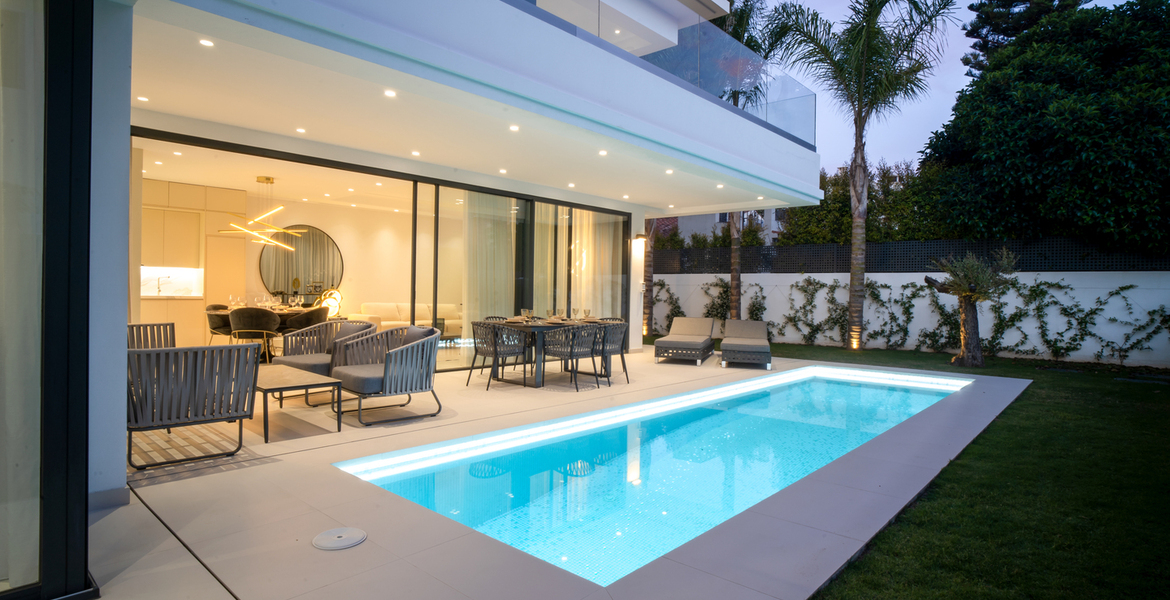 Beautiful villas for sale in Golden Mile Marbella