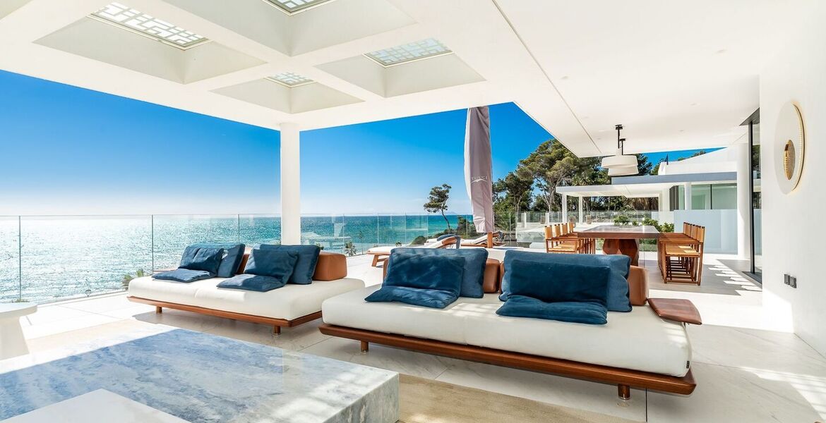 Beachside penthouse for sale