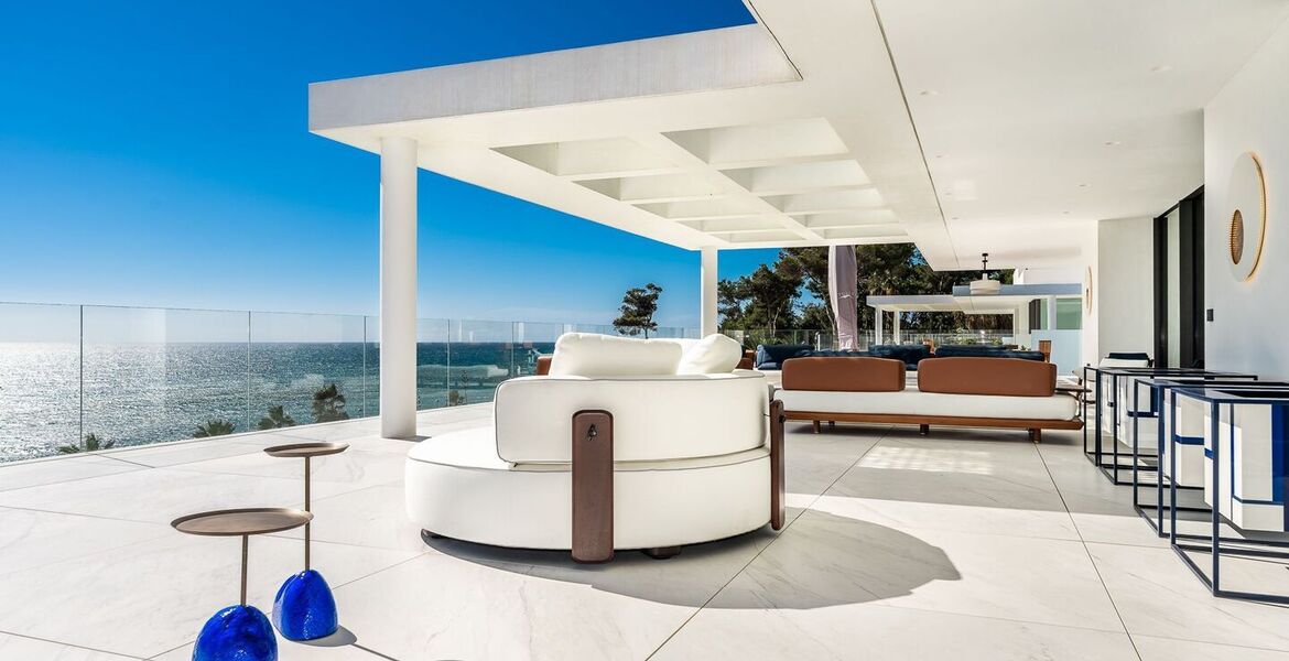 Beachside penthouse for sale