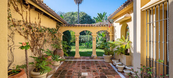 MEDITERRANEAN VILLA FOR SALE WITH A LOT OF CHARM, A FEW STEP