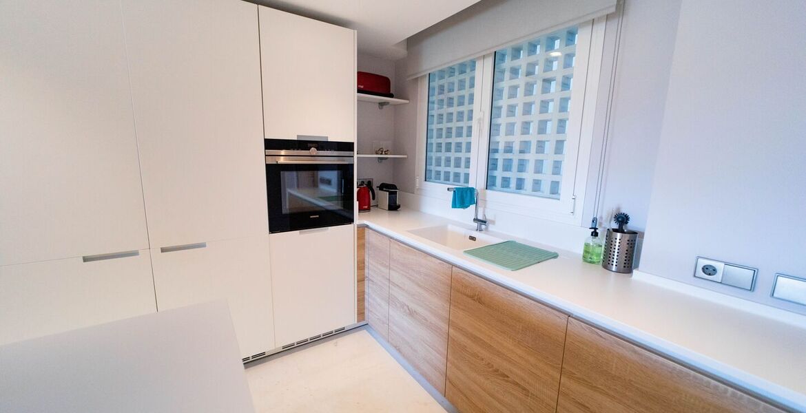 Apartamento de lujo en venta en Marina Puente Romano