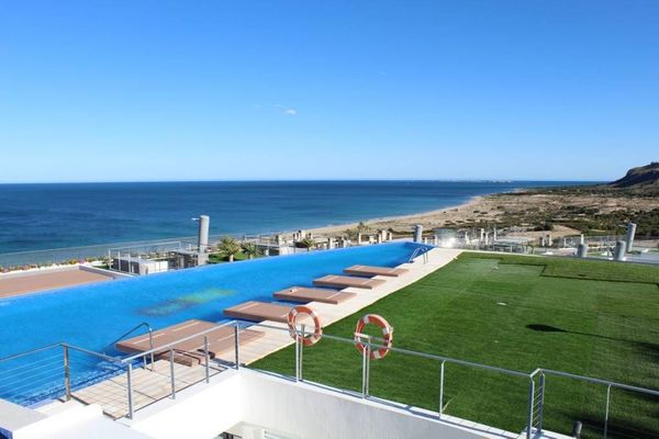 Apartamento con vistas al mar y jacuzzi