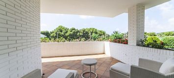 Fantastic three-storey house for long-term rent in Sitges