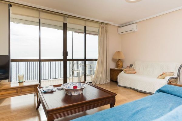 Apartamento a los pies de la playa Alicante