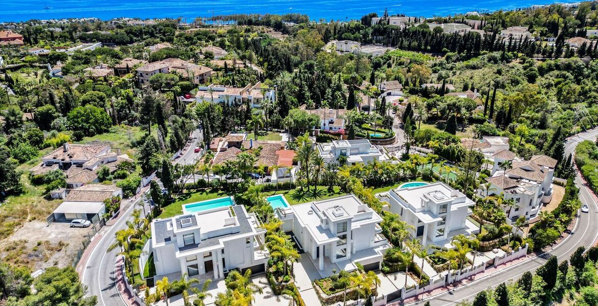 Вилла на продажу в Las Lomas del Marbella Club