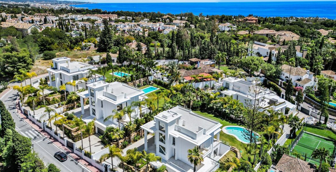 Вилла на продажу в Las Lomas del Marbella Club