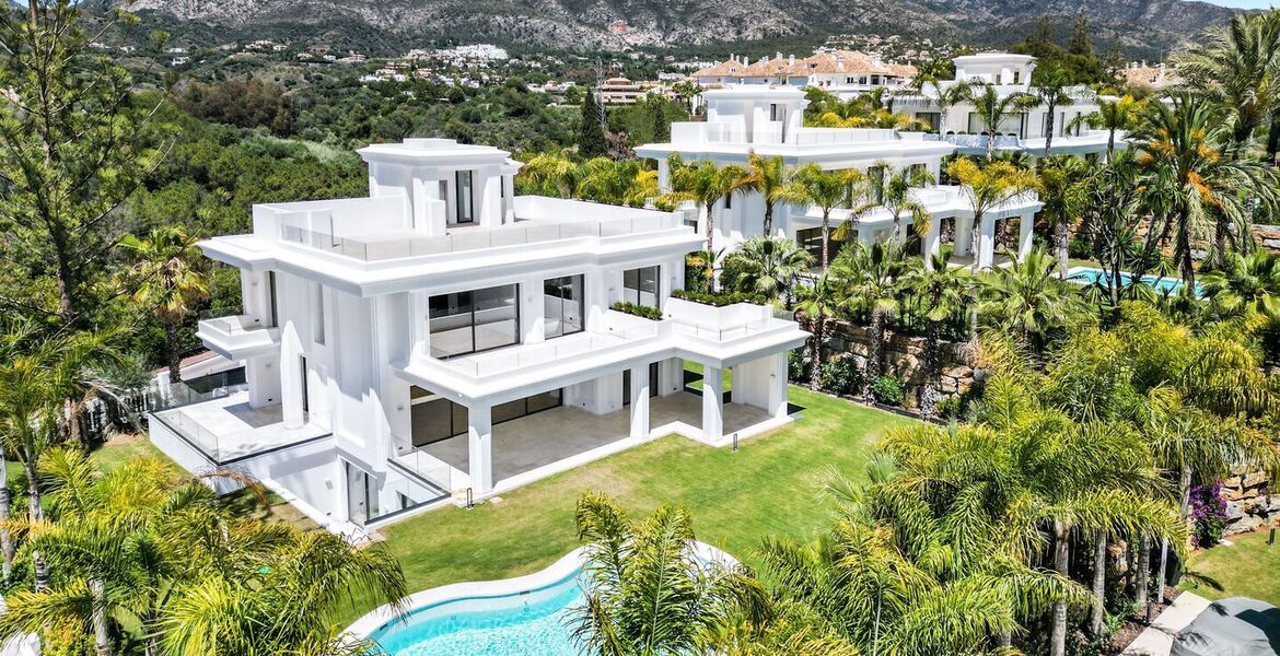 Вилла на продажу в Las Lomas del Marbella Club