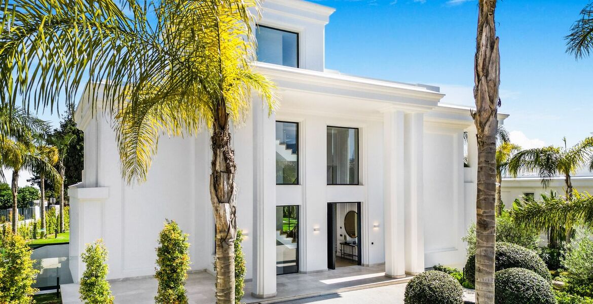 Вилла на продажу в Las Lomas del Marbella Club
