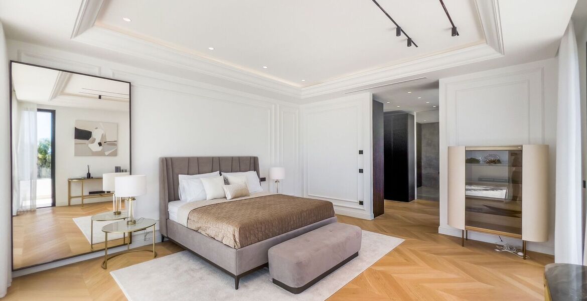 Вилла на продажу в Las Lomas del Marbella Club