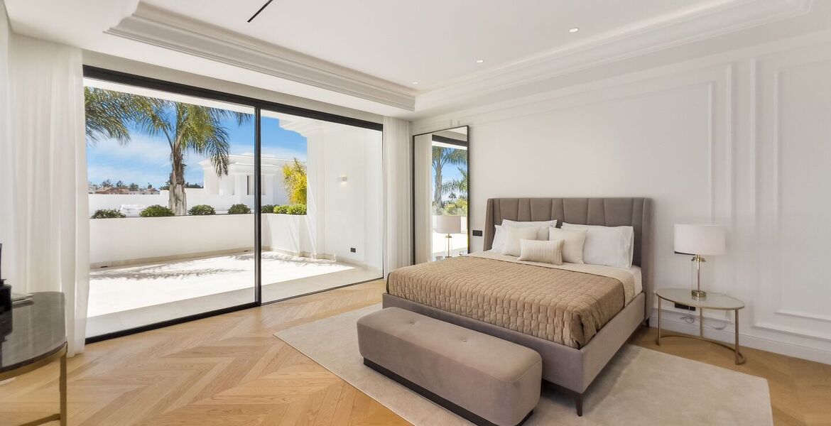 Вилла на продажу в Las Lomas del Marbella Club