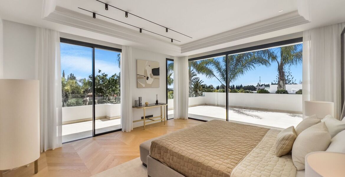 Вилла на продажу в Las Lomas del Marbella Club