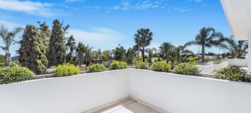 Вилла на продажу в Las Lomas del Marbella Club