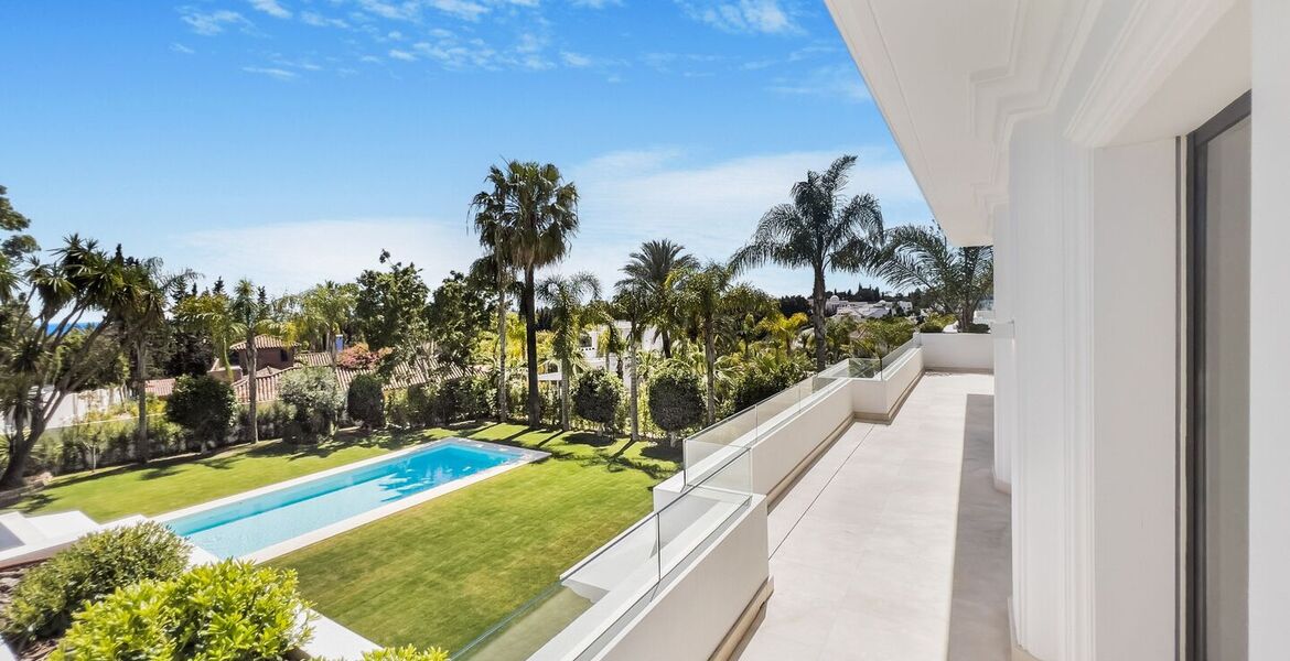 Вилла на продажу в Las Lomas del Marbella Club