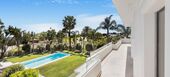 Вилла на продажу в Las Lomas del Marbella Club