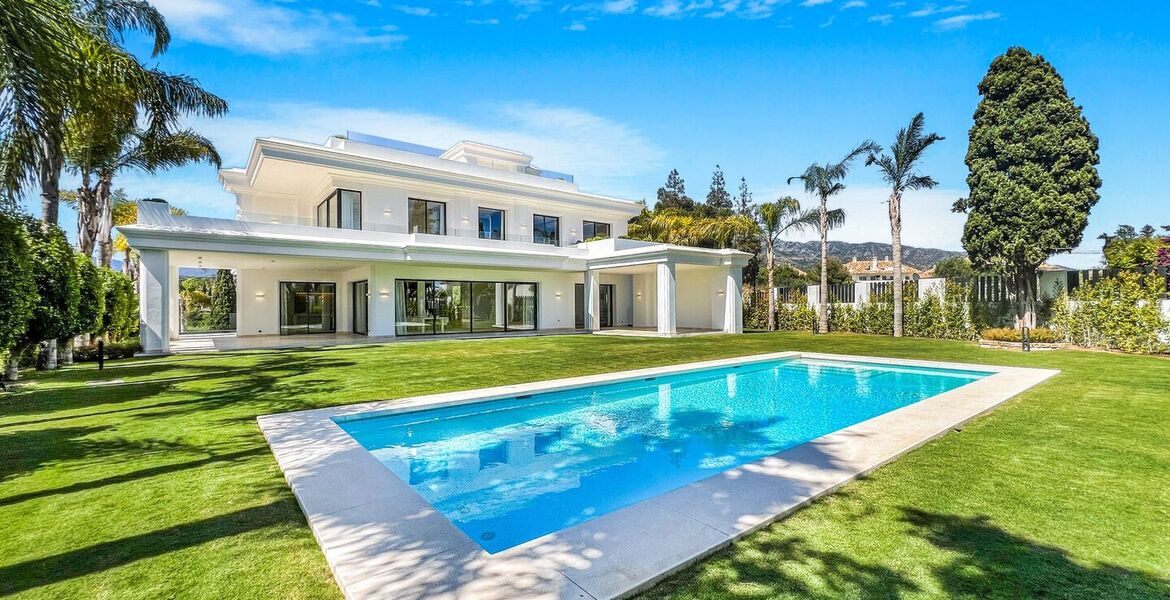 Вилла на продажу в Las Lomas del Marbella Club