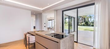 Вилла на продажу в Las Lomas del Marbella Club