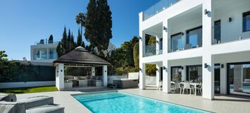 Villa for sale in Puerto Banus