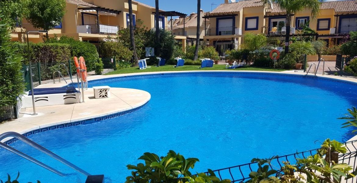 For Sale TownHouse Azalea Beach Marbella