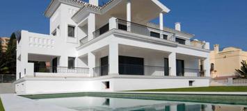 Luxury villa for long-term rent in Puerto Banus