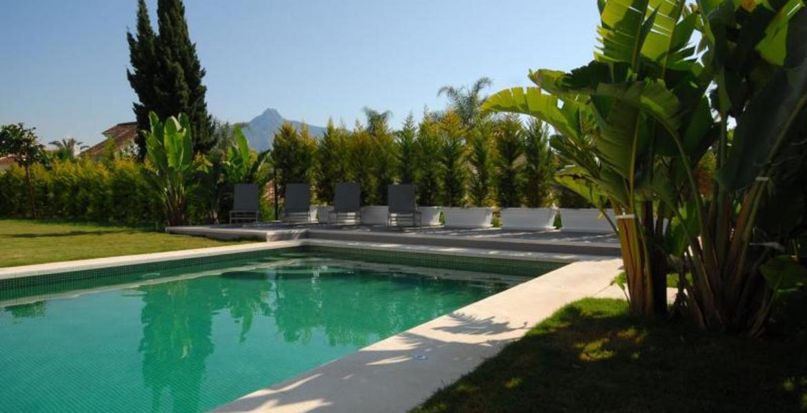 Luxury villa for long-term rent in Puerto Banus