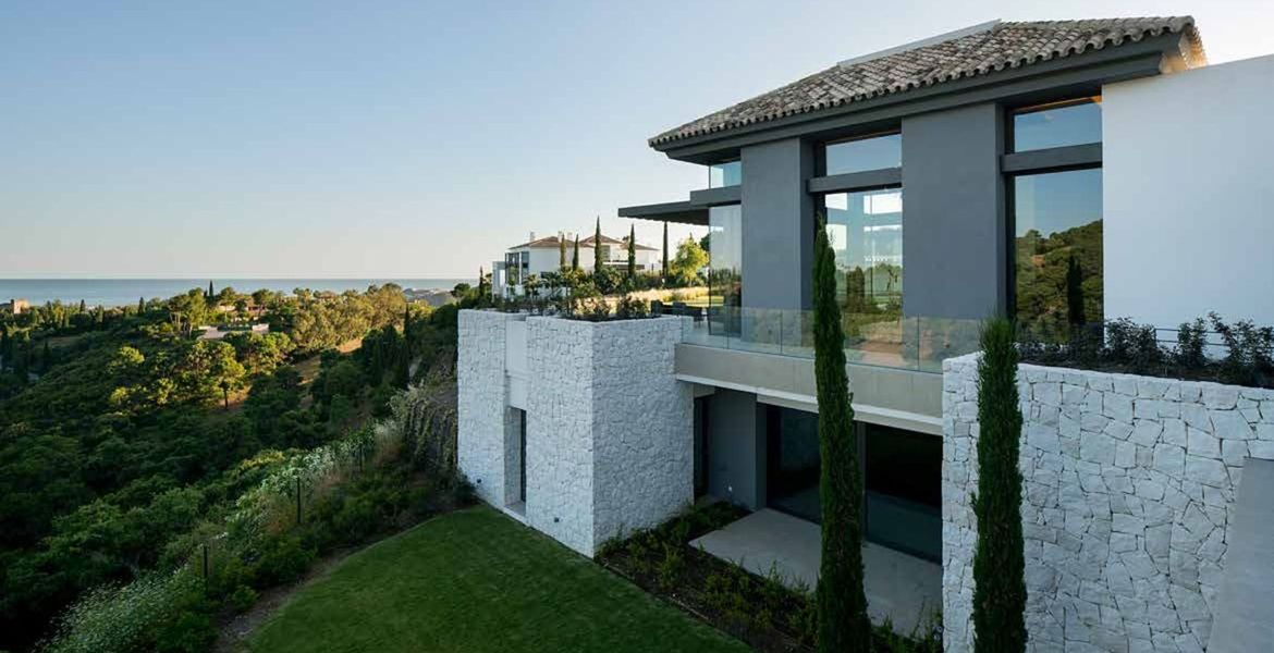 Amazing 8 bedroom villa for sale in La Zagaleta